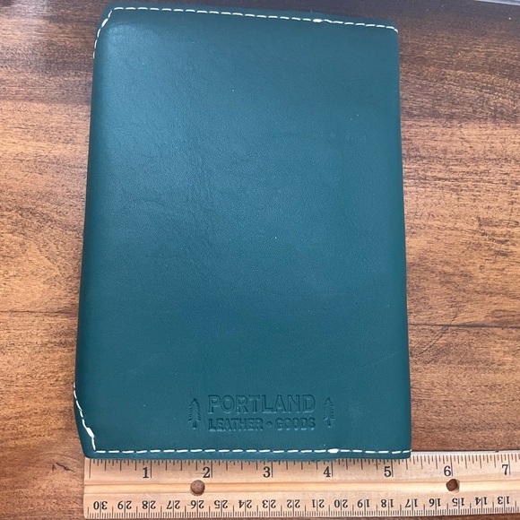 📌SOLD📌Portland Leather Goods Peacock medium snap journal - Picture 2 of 3